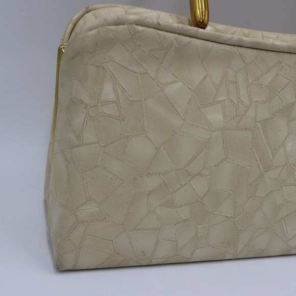 Vintage White Frame Abstract Patterned Box Purse 1960s - Picture 2 of 15